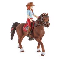 Schleich 42539 Vörös hajú Hannah mozgatható végtagokkal lovon, 15 cm